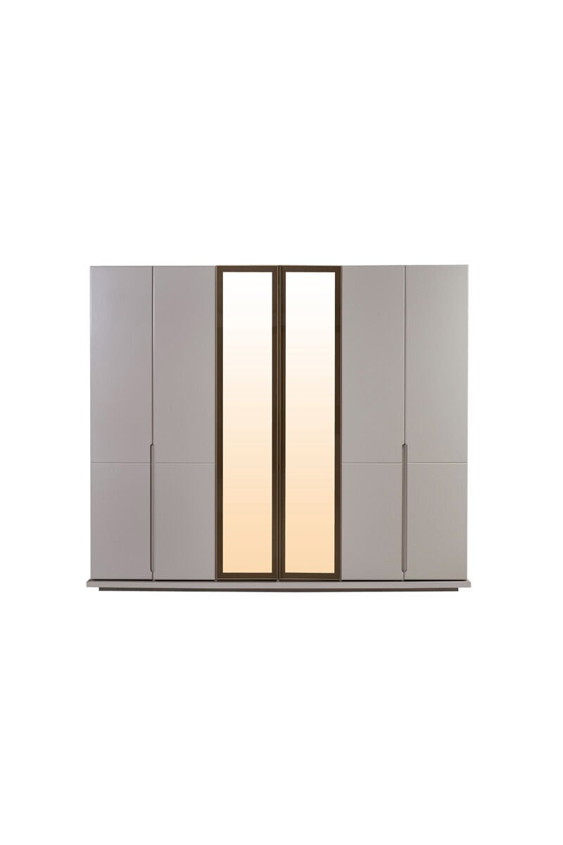 Belek Kleiderschrank