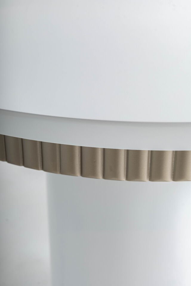 Linea Ovaler Esstisch