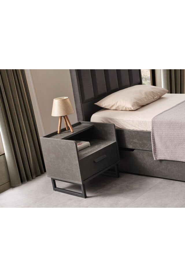 Storm bedside table