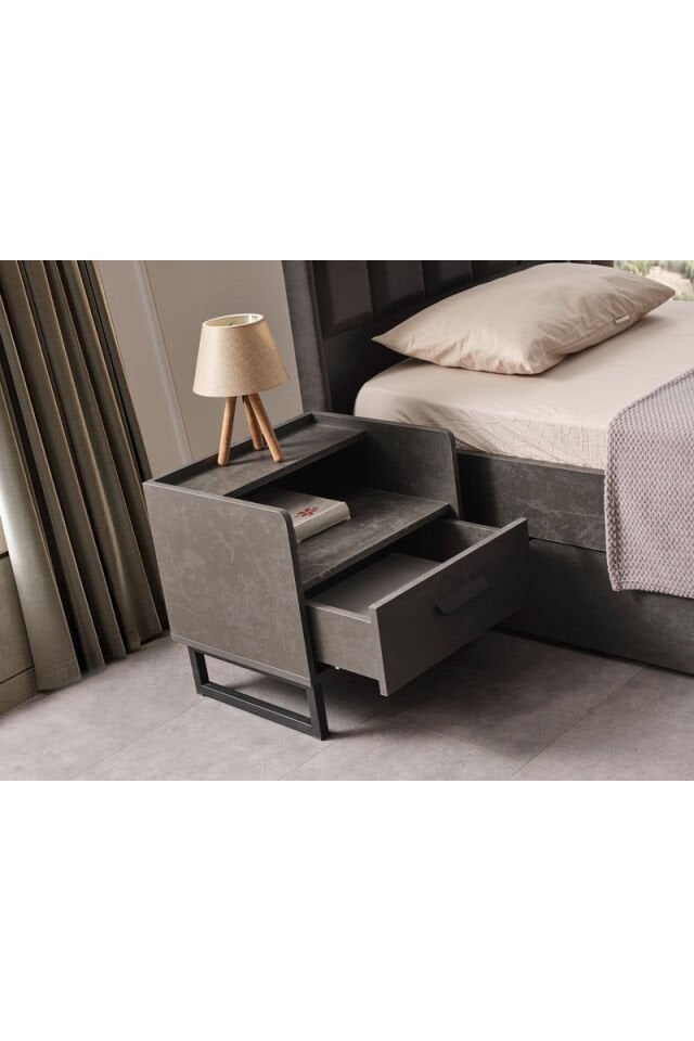 Storm bedside table